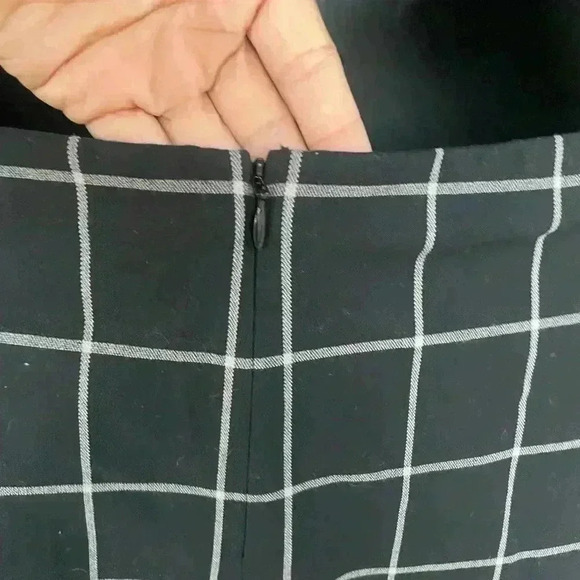 Bailey / 44 Black Chequered A-Line Skirt for Women NWT size small - Picture 8 of 8